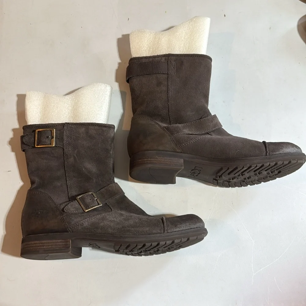 Ugg Mens Brown Suede Boots